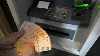 Cuánto dinero se puede retirar por día en un cajero automático: banco por banco