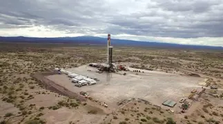 Vaca Muerta: La noruega Interoil, socia de José Luis Manzano, vende sus activos
