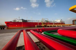 Se privatiza la importación de GNL: qué pasará con los costos que subsidiaba Enarsa