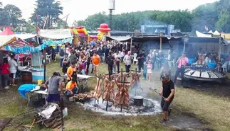 El pequeño pueblo costero de 3.000 habitantes que será sede de la Fiesta del Cordero