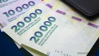 Cómo retirar efectivo en comercios durante el fin de semana largo sin atención bancaria
