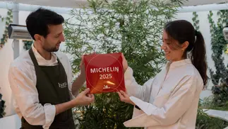 VIDEO | Cuánto cuesta comer en restaurante escondido Villa Crespo recomendado por Michelin
