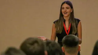 VIDEO | Una mente brillante: tiene 19 años y creó un emprendimiento virtual rentable