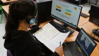 Cómo anotarse en el curso de inglés gratuito, virtual y con profesor en vivo