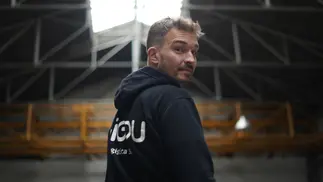 VIDEO | Lo echaron por ideas innovadoras pero tuvo revancha: fundó empresa híper eficiente