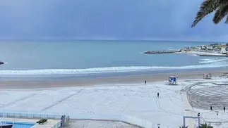 VIDEO - Buenos Aires bajo cero: nevó en Mar del Plata y alerta por frío extremo en el AMBA