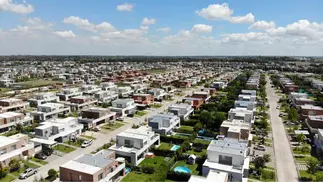 Construir o comprar una casa terminada: qué conviene, con los costos en alza