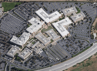 Cómo es por dentro el campus de Facebook en California