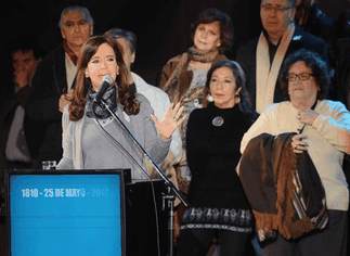 Cristina reclamó que 'no asusten más a los argentinos' y pidió perdón si 'molesta su forma de hablar'