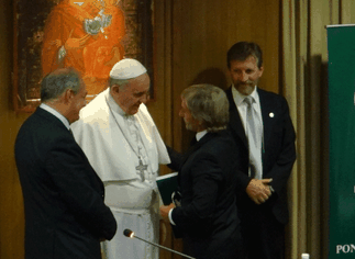 Grupo Telecom firmó un acuerdo con Scholas, iniciativa del Papa Francisco