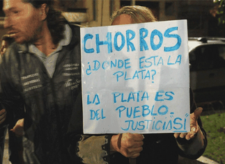 ¿No tendrá mucho?: le embargaron otros 1.500 bienes de Lázaro Báez