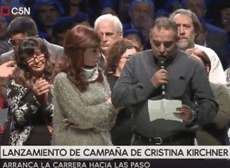 El taxista del acto de Cristina que hizo llorar a todos es militante de un partido y su jefe está en la lista de CFK
