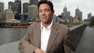 Cuánto cuesta cenar con Jordan Belfort, 'el Lobo de Wall Street'
