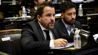 Martín Tetaz contra los Ponzi Bros: cómo es el proyecto para terminar con estas estafas