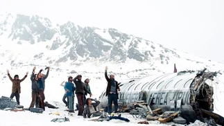 Cómo ver la película 'La sociedad de la nieve' gratis