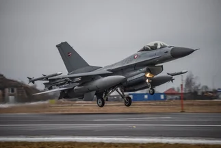 VIDEO | Llegan los cazas F-16: cuándo aterrizan en Argentina y cómo será la presentación