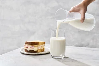 Mastellone Hnos. regresa con su campaña de 'El Desayuno no se toma Vacaciones'