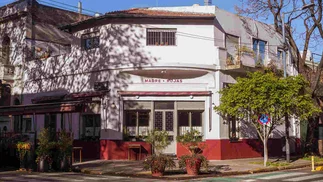 Cuánto sale comer en la parrilla que cenó Dua Lipa