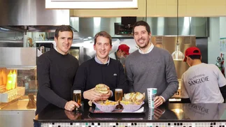 Cuál es la cadena argentina que buscar llevar el sándwich de milanesa a todo el mundo