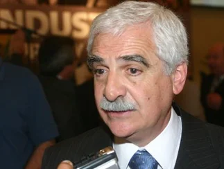 Empresarios y gremios de la industria salieron a respaldar el modelo económico