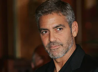 La persona detrás de la cara bonita: Clooney confesó que se siente solo y bebe demasiado
