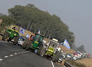 Piquetes y cortes de ruta en el segundo dí­a del paro del campo
