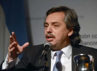 Alberto Fernández: 'Los anuncios de que recuperábamos la soberaní­a ahora rayan lo patético'