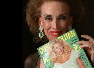 Las 'chicas Cosmo' están de luto: murió la mí­tica editora Helen Gurley Brown