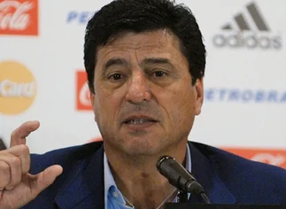 Aprobaron la querella contra Passarella, que podrí­a terminar preso