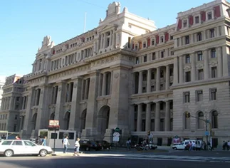 Increí­ble: un magistrado adelantó un juicio porque coincidí­a con el horario de Argentina-Nigeria