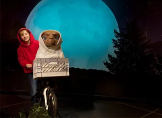 'E.T.' celebra sus 30 años con una estatua de cera en el Madame Tussauds