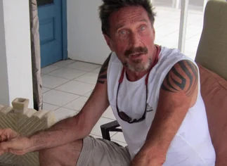 John McAfee anuncia una página web para descargar ira y venganza
