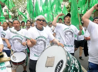 En 2013 hubo tres paros diarios y el Gobierno cree que habrá más este año