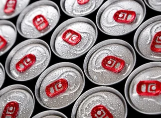 Nueva York, otra vez en guerra contra las bebidas energéticas y azucaradas