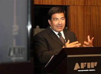 Desde la AFIP aseguran que la denuncia contra Echegaray por doble sueldo es 'falsa'