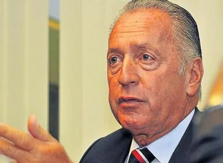 La UIA pide arreglar con los buitres para evitar un escenario más complejo