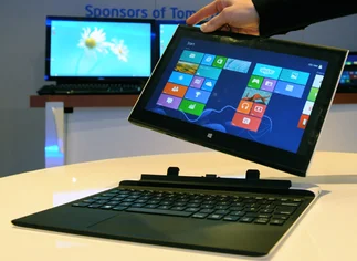 Intel renueva sus chips para defender su 'reino informático' ante el avance de las tabletas y los teléfonos inteligentes