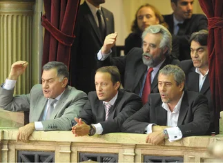 El kirchnerismo aseguró que 'no va a haber una estampida de intendentes'