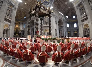 Cónclave para elegir al nuevo Papa: la fumata fue negra y el mundo sigue esperando al sucesor de Benedicto XVI