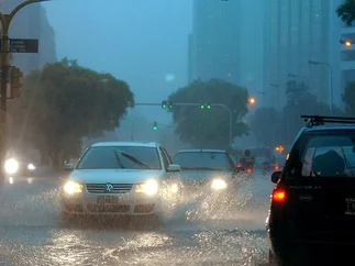 Alerta meteorológica y conducción: explican cómo evitar situaciones de riesgo