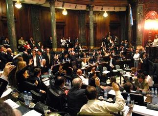 La Legislatura porteña aprobó el pedido de informes sobre la empresa de Niembro