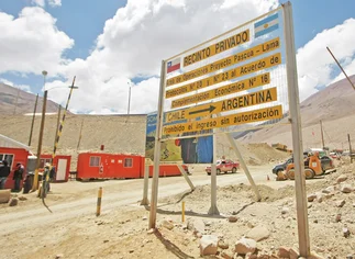 Minerí­a: Barrick Gold asegura en Chile que el proyecto Pascua Lama 'sigue en pie'
