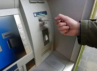 El año pasado se derrumbó la instalación de nuevos cajeros autómaticos