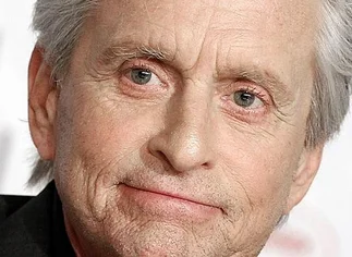 Michael Douglas no pudo contener la emoción al presentar su último trabajo en Cannes