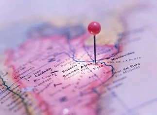 Cada vez más estudiantes latinoamericanos llegan a las aulas argentinas