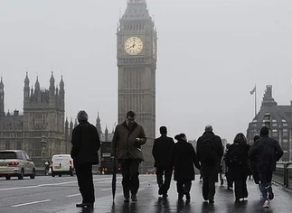 Londres ofrece a los sin papeles ser repatriados con un simple sms: 'Home'