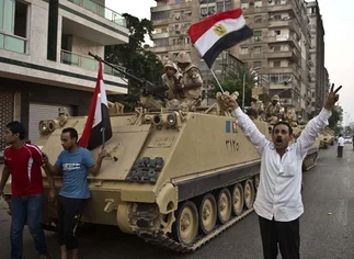 Golpe de Estado en Egipto: las Fuerzas Armadas desplazan a Mohamed Mursi y suspenden la Constitución