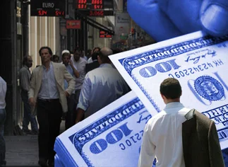 Dí­a de fiesta para los especuladores: el dólar blue osciló casi 4 por ciento y cerró en $13,38