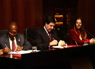 La AFIP firmó un acuerdo de intercambio de información aduanera con Angola
