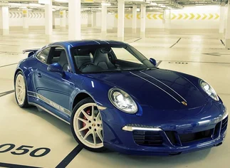 Así­ es el Porsche creado por 5 millones de seguidores en Facebook